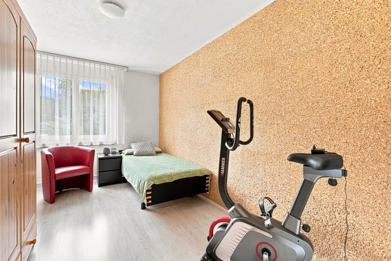 Familienfreundliche 5.5-Zimmer-Gartenwohnung - zentral in Meiringen (25)