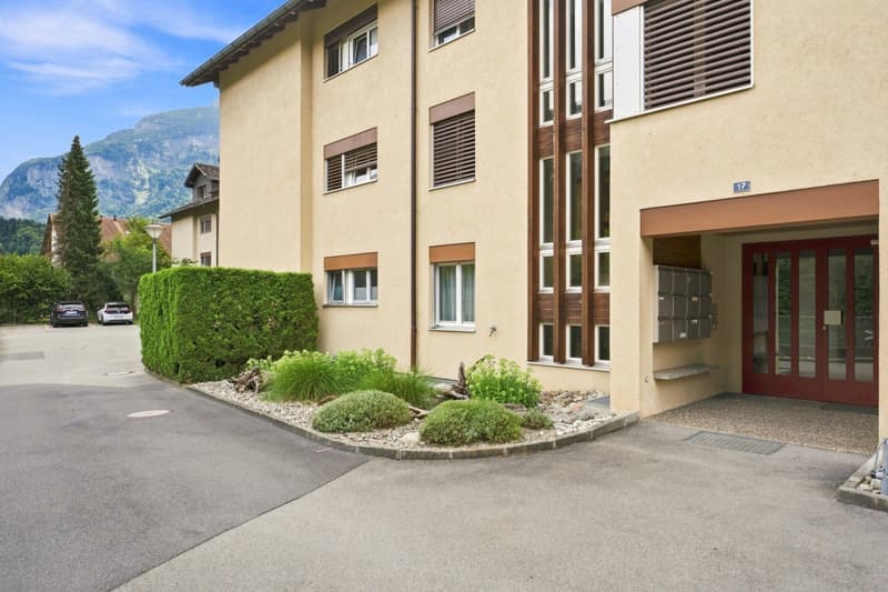 Familienfreundliche 5.5-Zimmer-Gartenwohnung - zentral in Meiringen (7)
