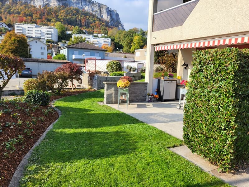 Helle 4.5-Zimmer Gartenwohnung mit sonnigem Sitzplatz (4)