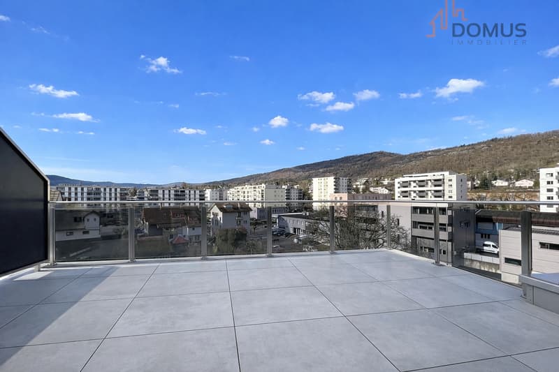 Magnifique attique 2,5 pièces avec superbe terrasse (2)