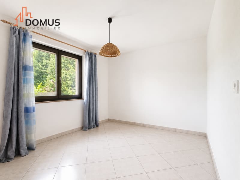 Villa individuelle avec piscine sur magnifique parcelle arborisée (10)