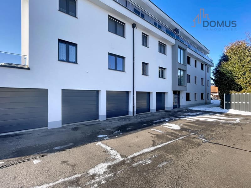 Spacieux appartement moderne avec grande terrasse dans immeuble récent (13)