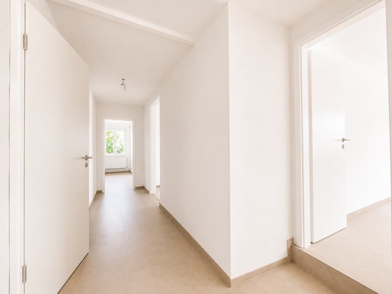 Magnifique 4,5 pièces entièrement rénové de 97 m² au coeur de Rossemaison (9)