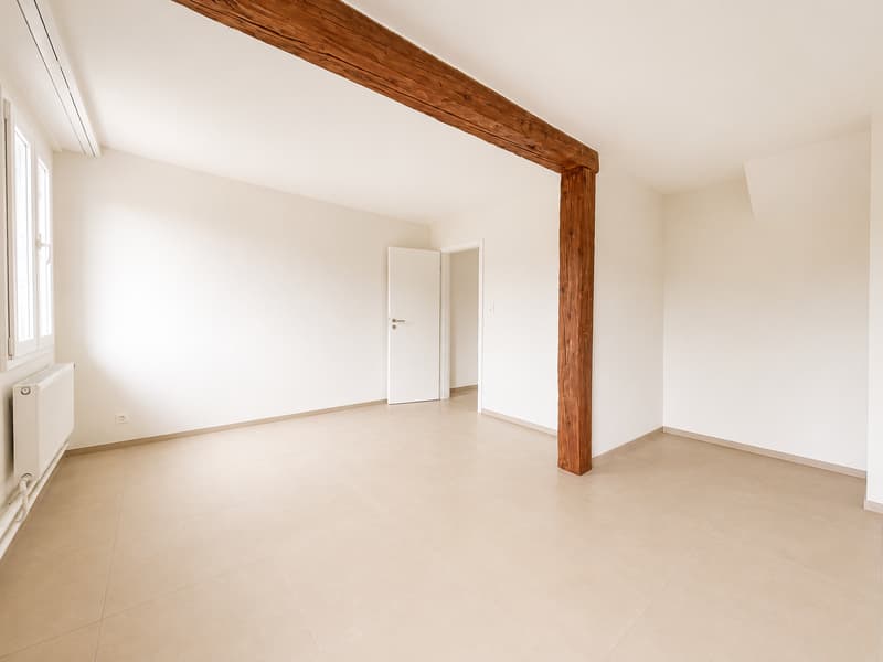 Magnifique 4,5 pièces entièrement rénové de 97 m² au coeur de Rossemaison (3)