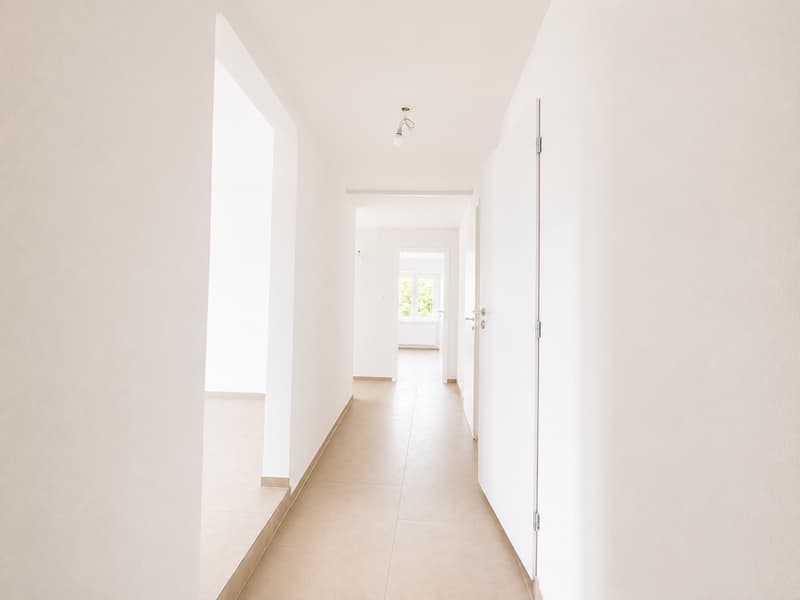 Magnifique 4,5 pièces entièrement rénové de 97 m² au coeur de Rossemaison (8)
