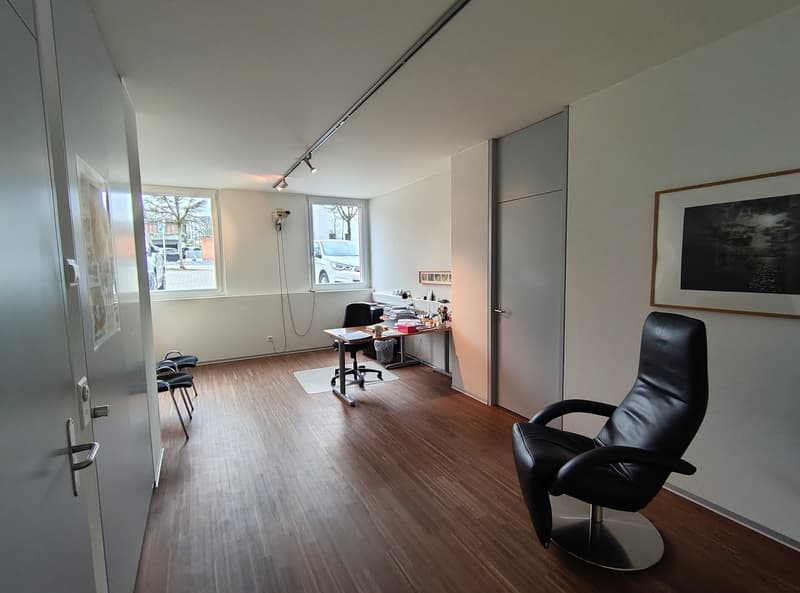 Praxisraum zu vermieten / verkaufen  Bodenmattstrasse 1, Schmitten (5)