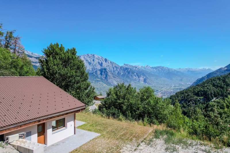 CHALETS NEUFS 4.5 PIÈCES AVEC VUE PANORAMIQUE À SAXON (2)