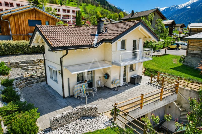 VILLA INDIVIDUELLE EN EXCELLENT ÉTAT - CALME, DOUBLE GARAGE & RÉSIDENCE SECONDAIRE (2)