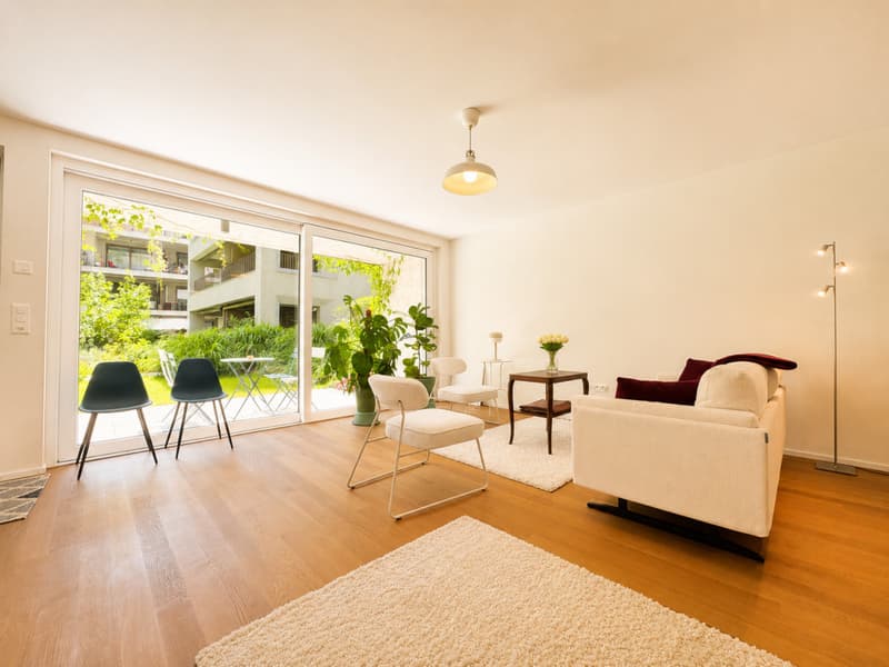 VILLA URBAINE D'EXCEPTION AU C?UR DE MARTIGNY - 3.5 PIÈCES AVEC JARDIN ET SOUS-SOL AMÉNAGEABLE (2)