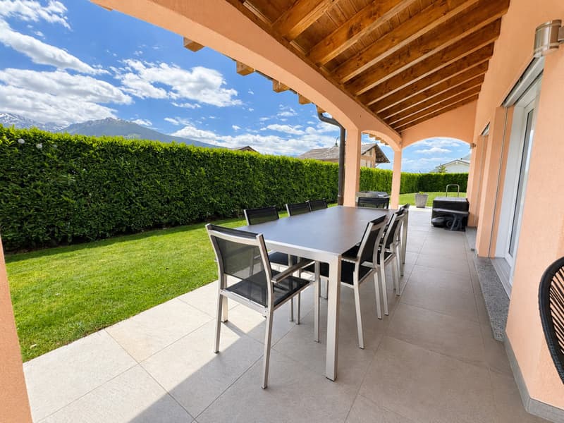 VILLA 6.5 PIÈCES AVEC GRAND JARDIN ET VUE DÉGAGÉE (9)