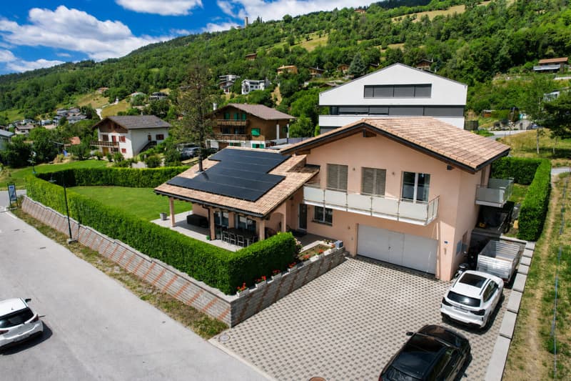 VILLA 6.5 PIÈCES AVEC GRAND JARDIN ET VUE DÉGAGÉE (1)