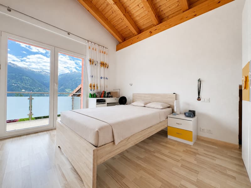VILLA 6.5 PIÈCES AVEC GRAND JARDIN ET VUE DÉGAGÉE (7)