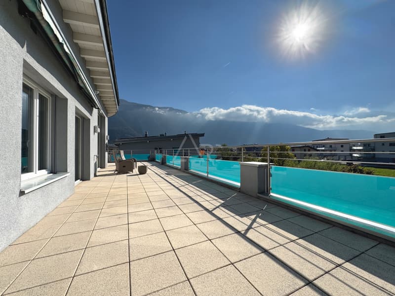 ATTIQUE AVEC VUE PANORAMIQUE AU COEUR DE FULLY (5)
