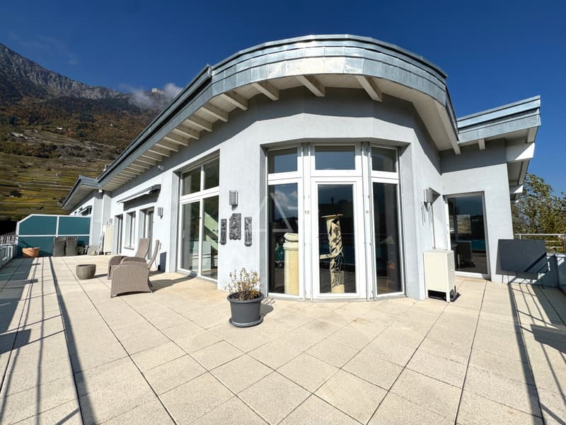 ATTIQUE AVEC VUE PANORAMIQUE AU COEUR DE FULLY (2)