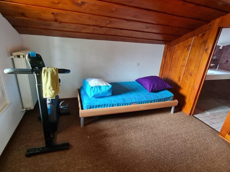 A LOUER  APPARTEMENT  1808 LES MONTS-DE-CORSIER (8)