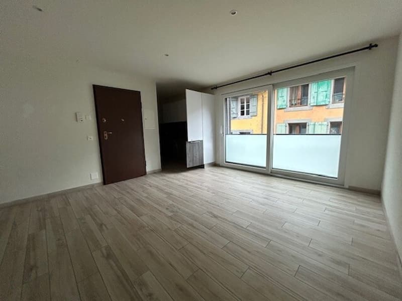A LOUER  APPARTEMENT  MOUDON (3)