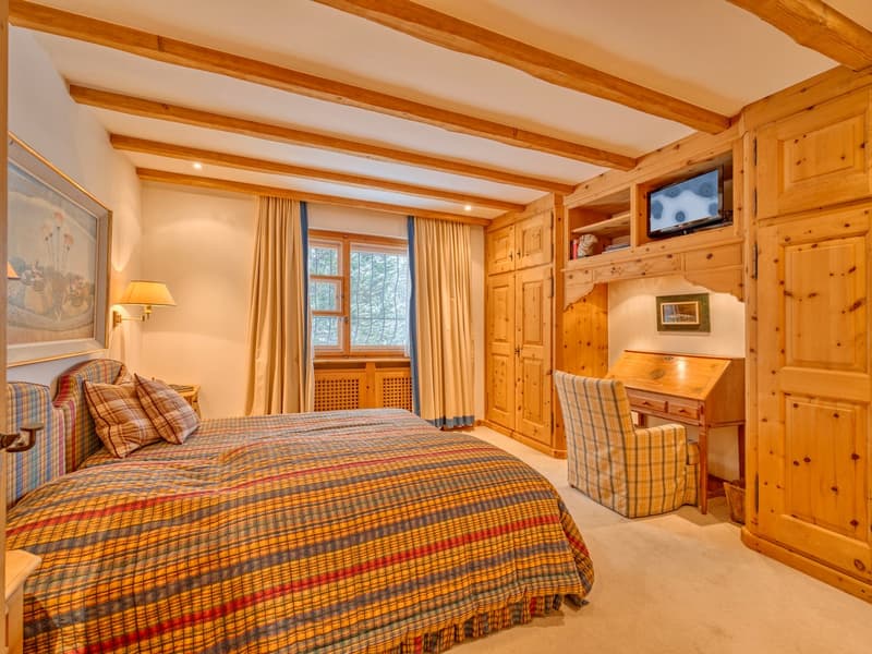 Chesa Nova - Villa an sonniger Zentrumslage in St. Moritz Dorf. (4)