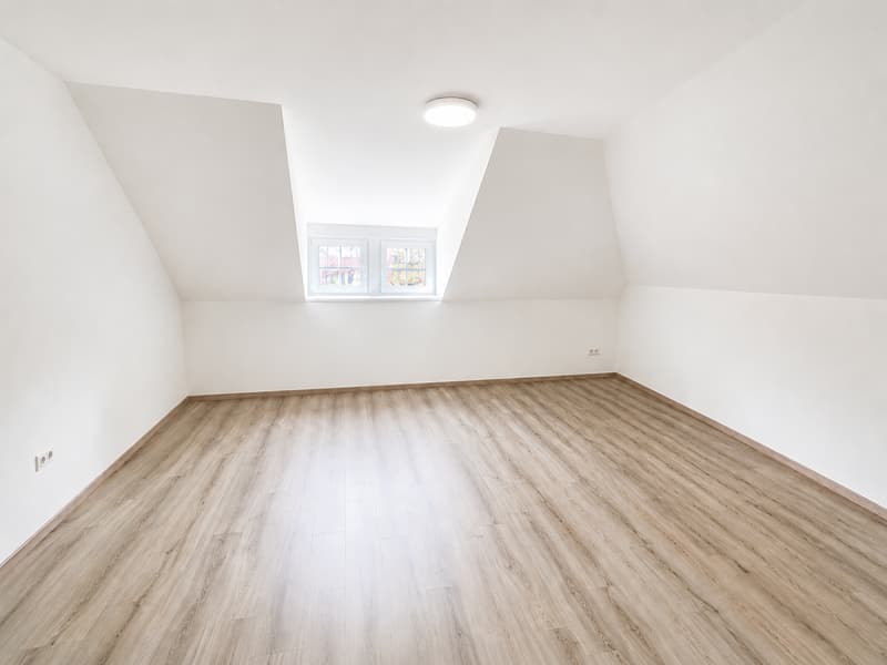 Disponible immédiatement : Superbe 4.5 pièces lumineux à Courrendlin (5)
