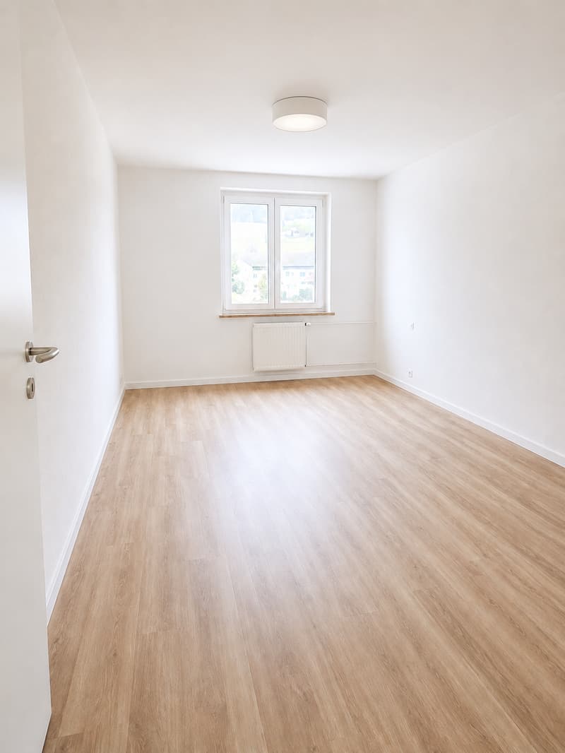 Appartement de 4.5 pièces lumineux à louer à Malleray (7)