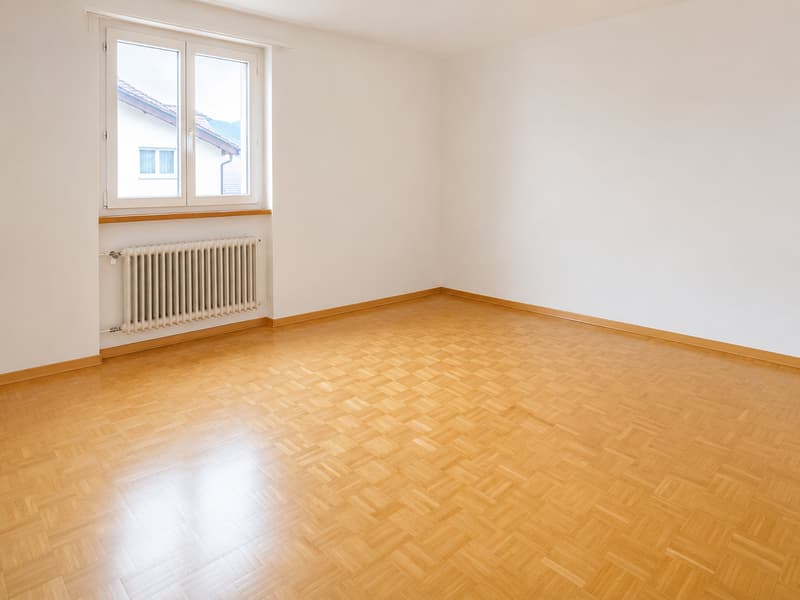 Chambre à louer disponible avec cuisine récemment rénovée ! (3)