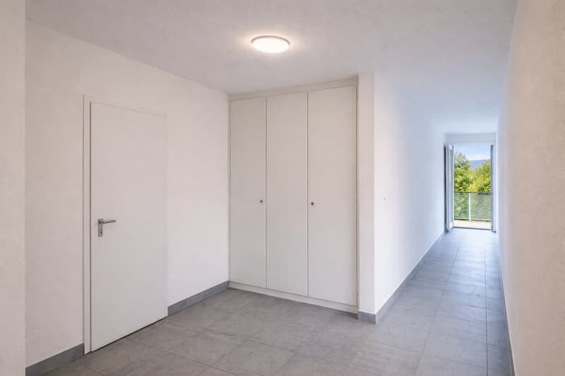 Appartement 3.5 pièces à La Chaux-de-Fonds –completement rénové et Lumineux! (8)