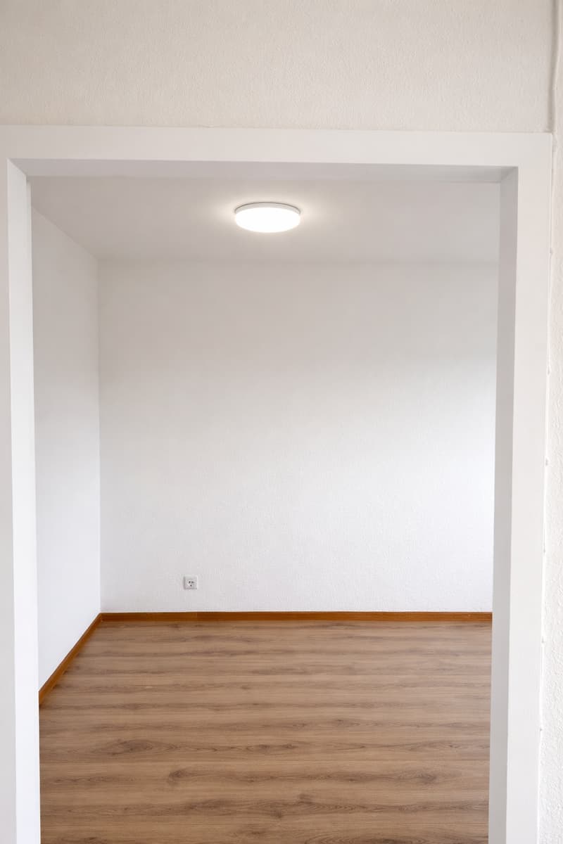 Appartement 2,5 pièces à La Chaux-de-Fonds –completement rénové et Lumineux! (4)