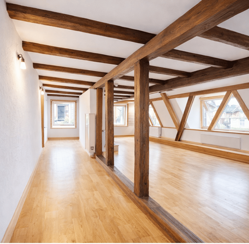 Là où le bois raconte une histoire — Appartement rare à Le Locle (2)