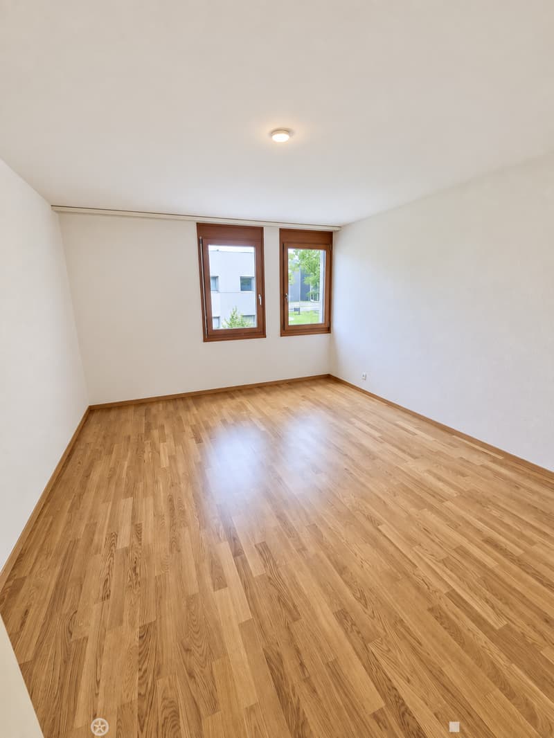 Helle 4.5-Zimmer-Wohnung mit Balkon und Garage in Biel – ab sofort verfügbar! (6)
