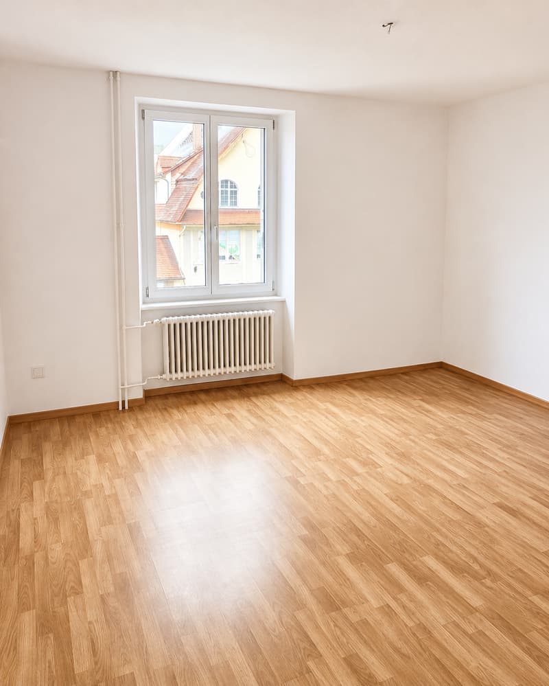 Appartement lumineux de 3.5 pièces avec balcon à Tavannes (4)