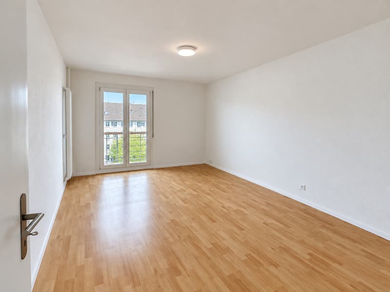 SpaAppartement lumineux et spacieux de 4,5 pièces avec garage à La Chaux-de-Fonds (5)