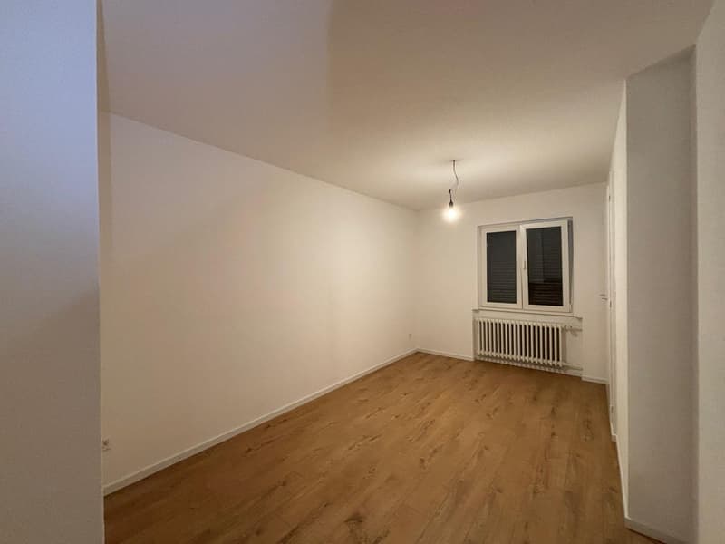 Helle 4-Zimmer-Wohnung mit Balkon in Aarwangen (6)