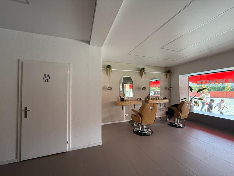 Vollständig eingerichteter Coiffeur-Salon in Schönbühl zu vermieten (4)