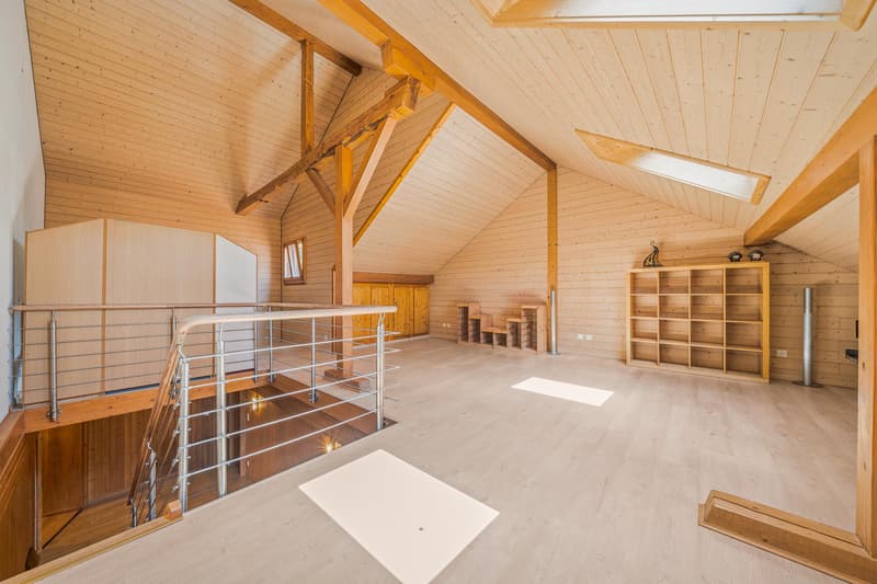 Maison villageoise de 3 logements avec jardin et potentiel foncier (10)