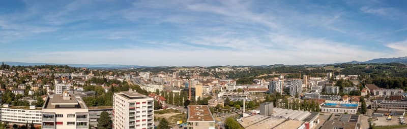 La ville comme décor, la hauteur comme privilège (1)