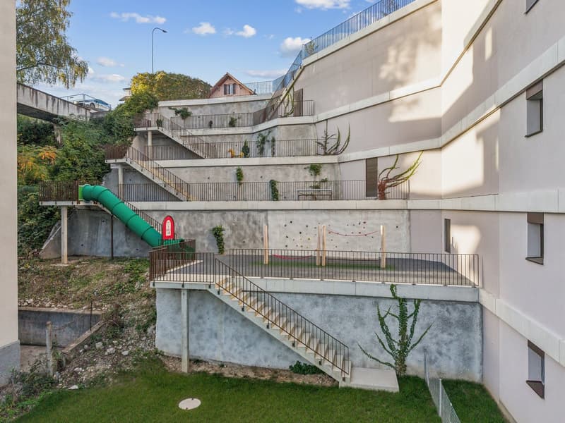 5.5 pièces d'angle avec terrasse de 41 m², côté soleil levant (11)