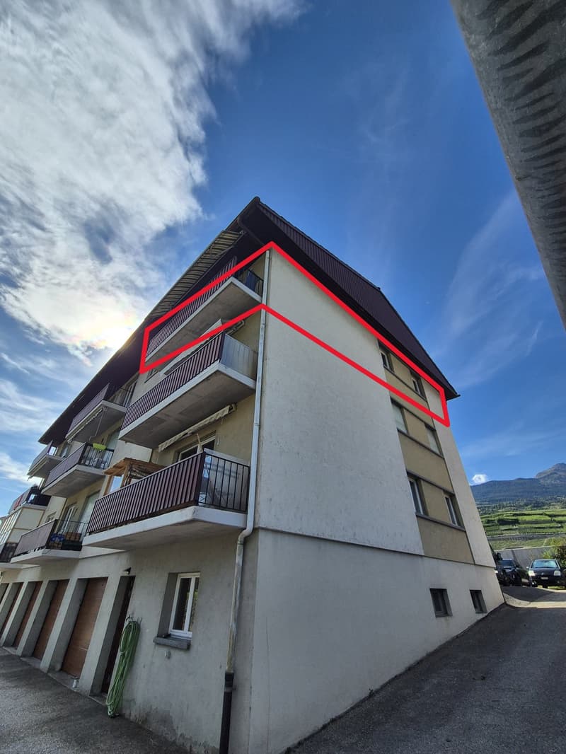 Charmant appartement en attique de 4.5 pièces à Saint-Léonard (3)