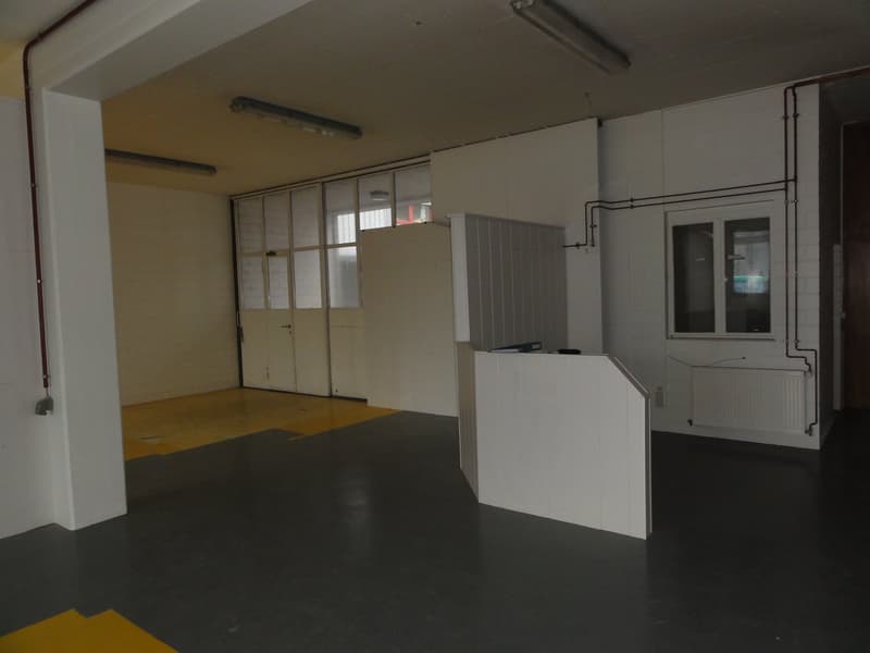 Gewerbelokal / Lager zur Miete in Reinach BL (2)