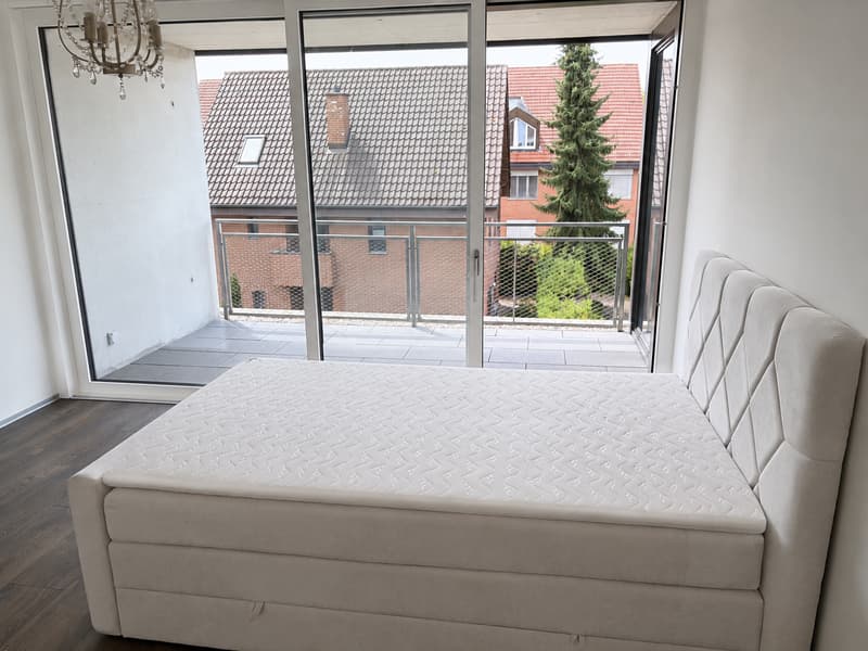 Moderne 2.5-Zimmer-Wohnung mit Balkon in Reinach BL (4)