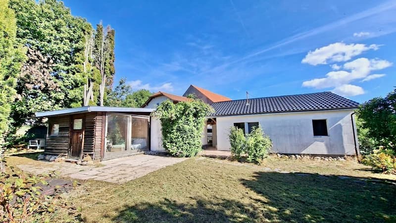 Maison de plein pied de 3,5 pièces avec annexe et grand jardin (2)