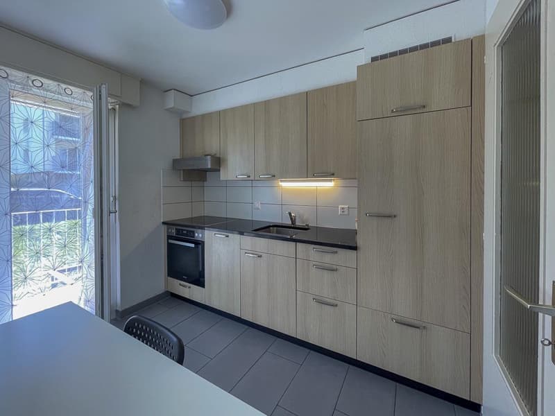 Appartement de 3.5 pièces rénové au calme (2)