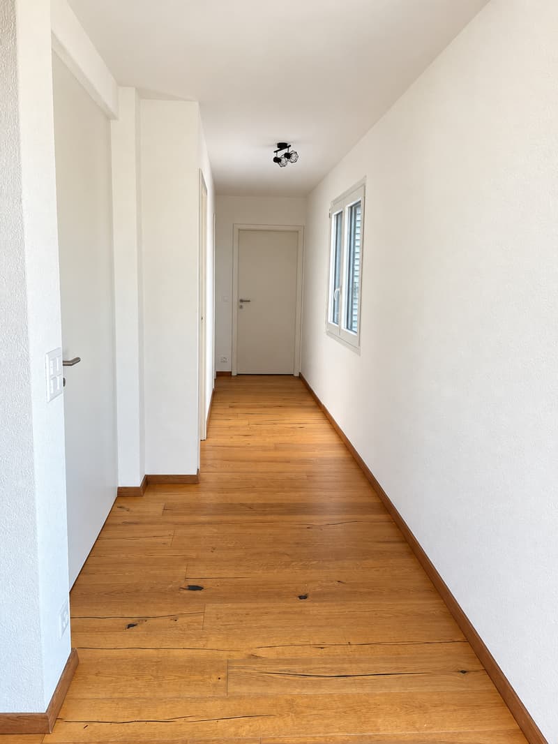 Avenches ? Spacieux appartement avec 3 terrasses et accès privatif par ascenseur (3)