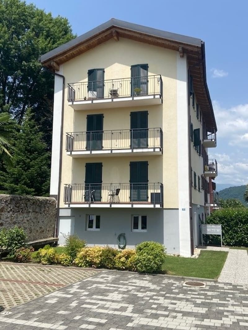 Affitto appartamento 2.5 locali con balcone a Magliaso (3)