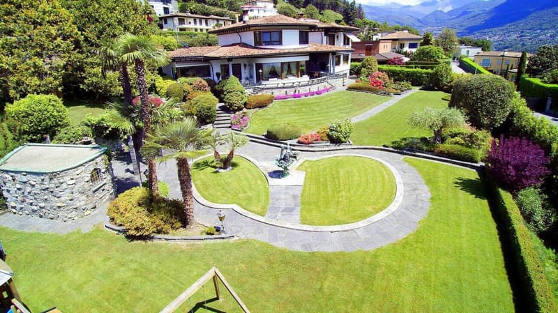 Villa di charme con vista lago (2)