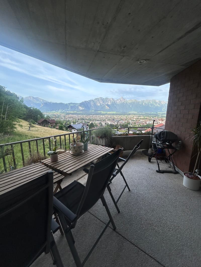 Charmante 4.5-Zimmer-Wohnung in Thun (2)