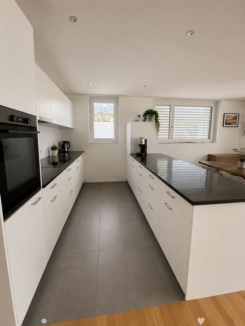 Moderne Wohnung an ruhiger Lage in Interlaken (3)