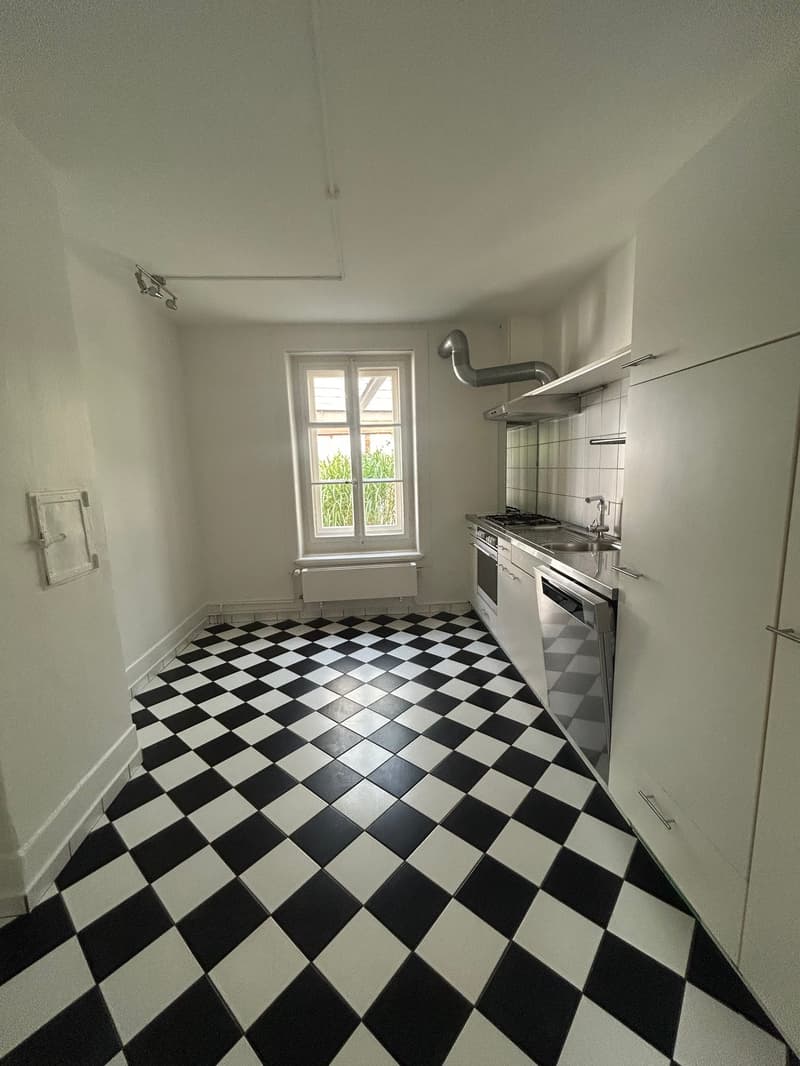 Grosszügige 5.5-Zimmerwohnung an attraktiver Lage (12)