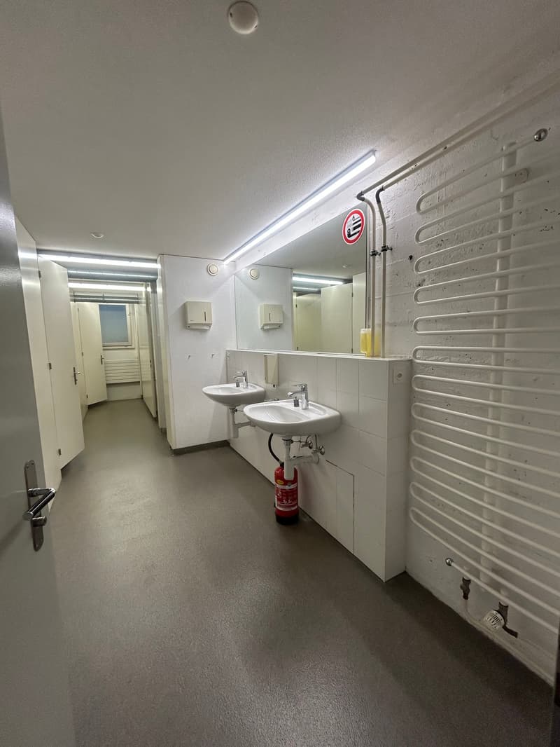 Vielseitig nutzbare Räumlichkeiten an attraktiver Lage in Bern (11)