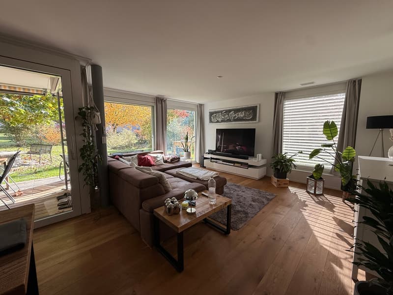 Stilvolles Wohnen mit grosszügigem Garten - ein Zuhause zum Wohlfühlen (6)