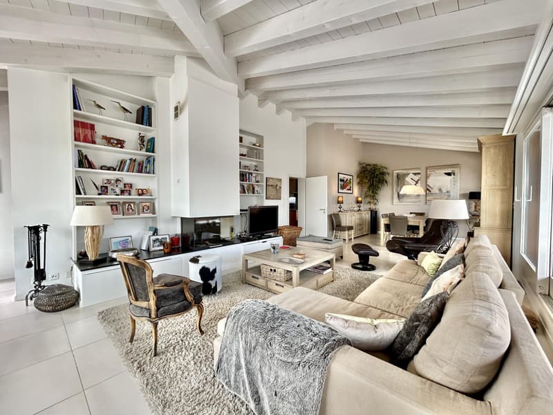Rare : Elégant Attique-Duplex de standing au coeur de Crans-Montana (8)