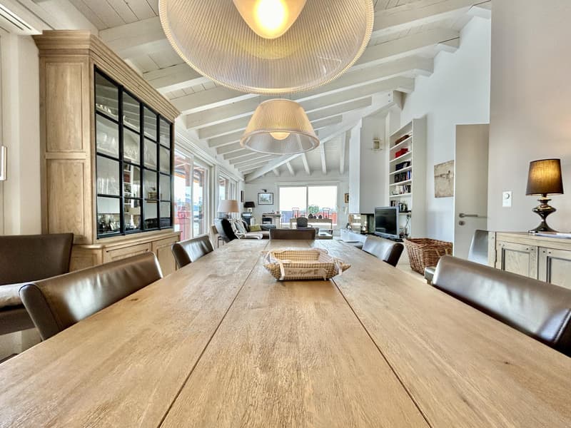 Rare : Elégant Attique-Duplex de standing au coeur de Crans-Montana (11)